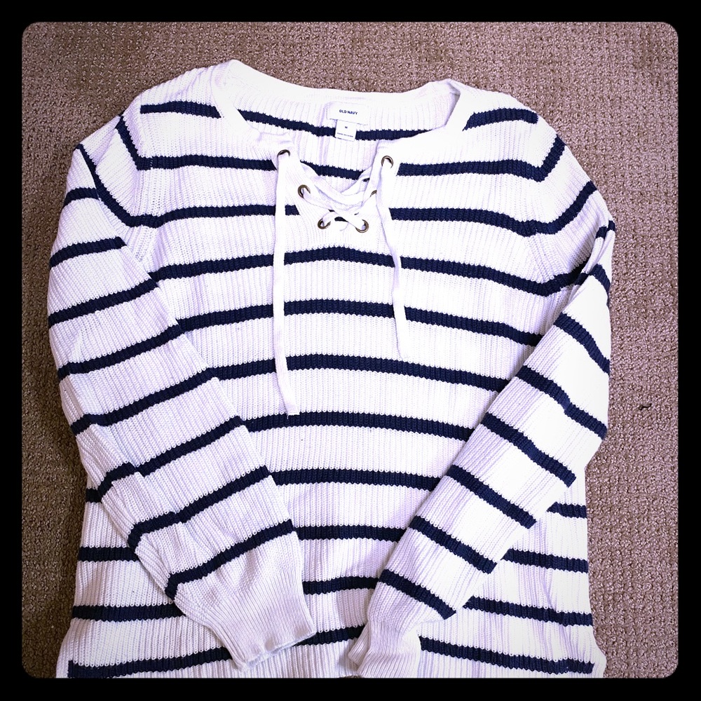 Old navy sweater